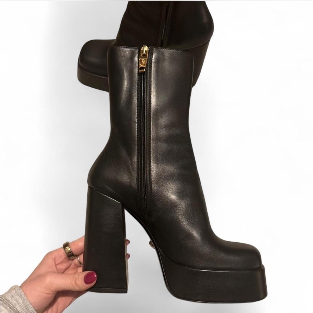 Versace black leather platform boots - Picture 2 of 9